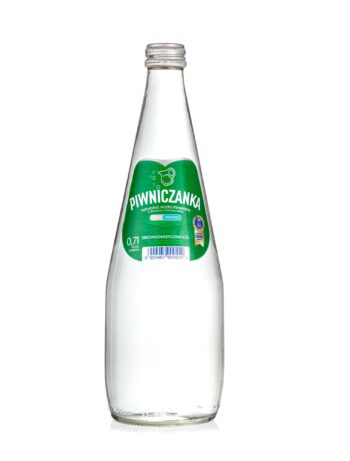 Woda mineralna Piwniczanka średnionasycona 0.7L - obrazek 2